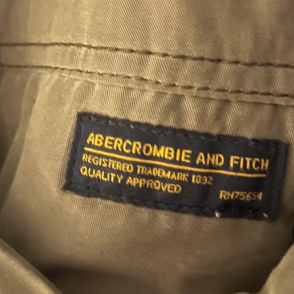 Abercrombie sherpa-lined winter jacket - Picture 4 of 6